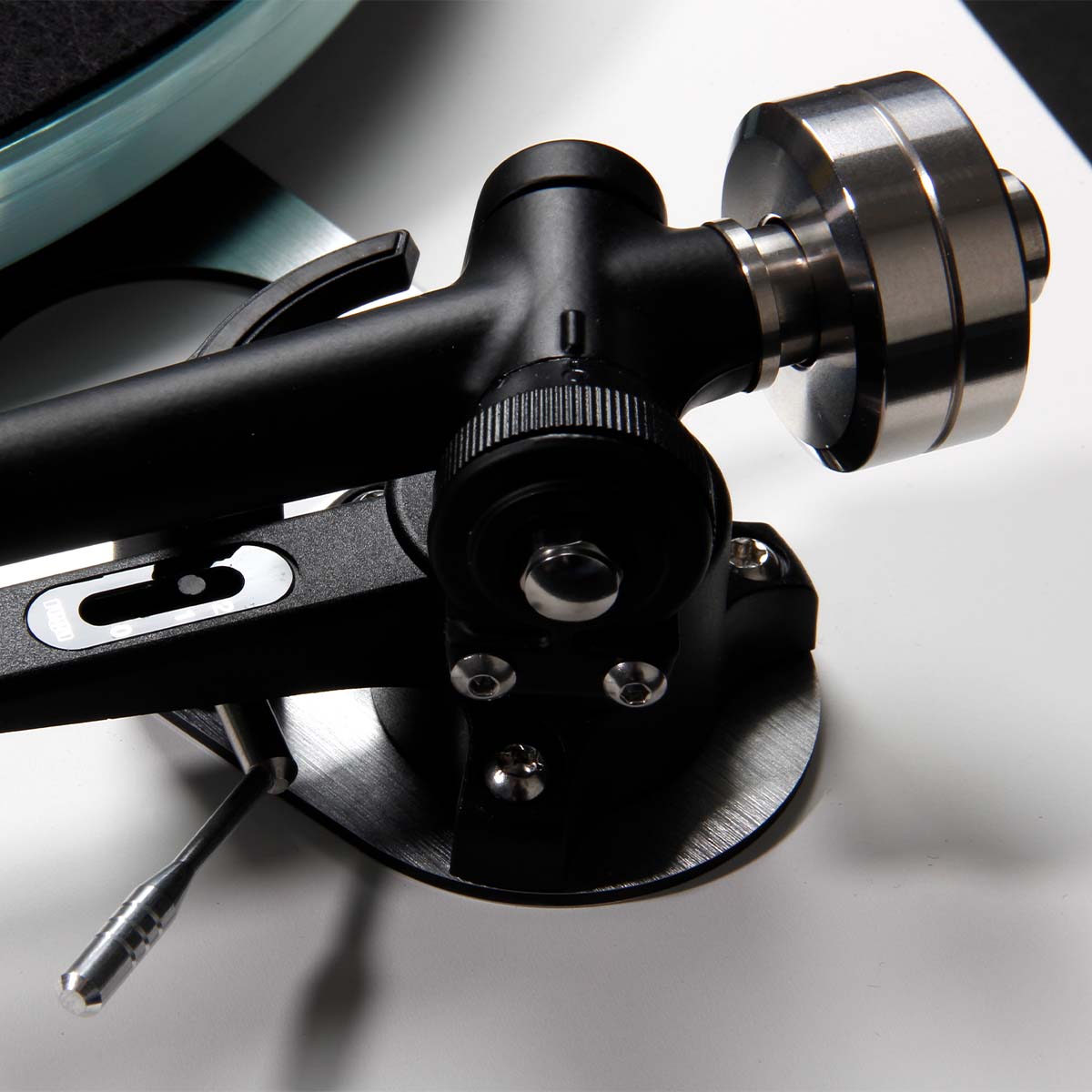 Rega Planar 6 Turntable