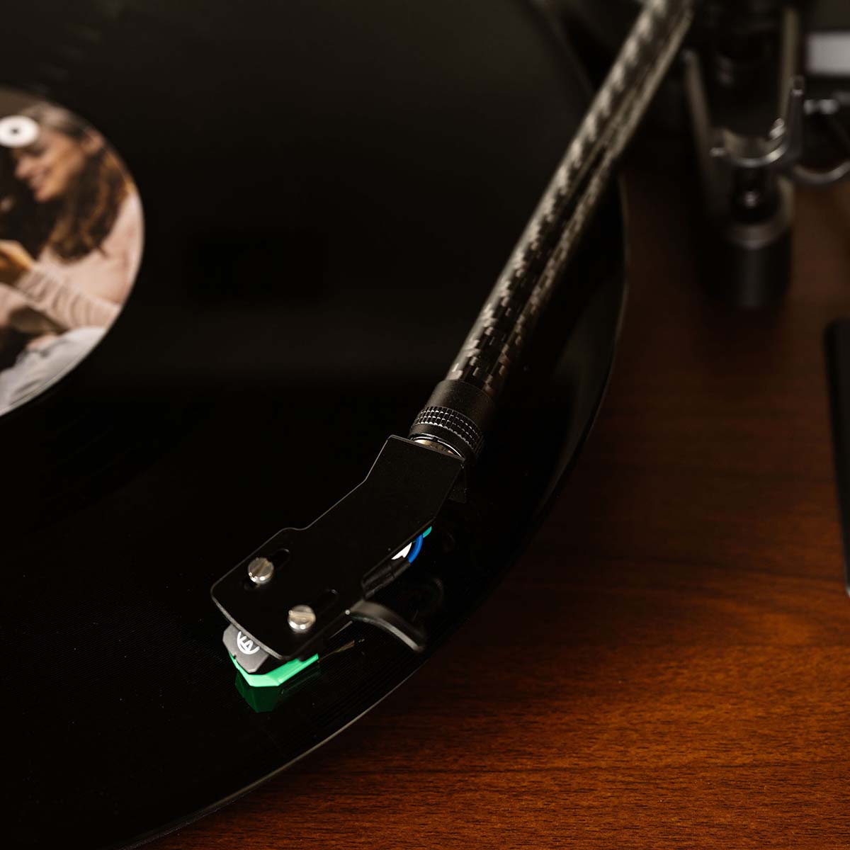 Lenco LS-600 Turntable w/ Built-In Amplifier, Bluetooth, and Speakers