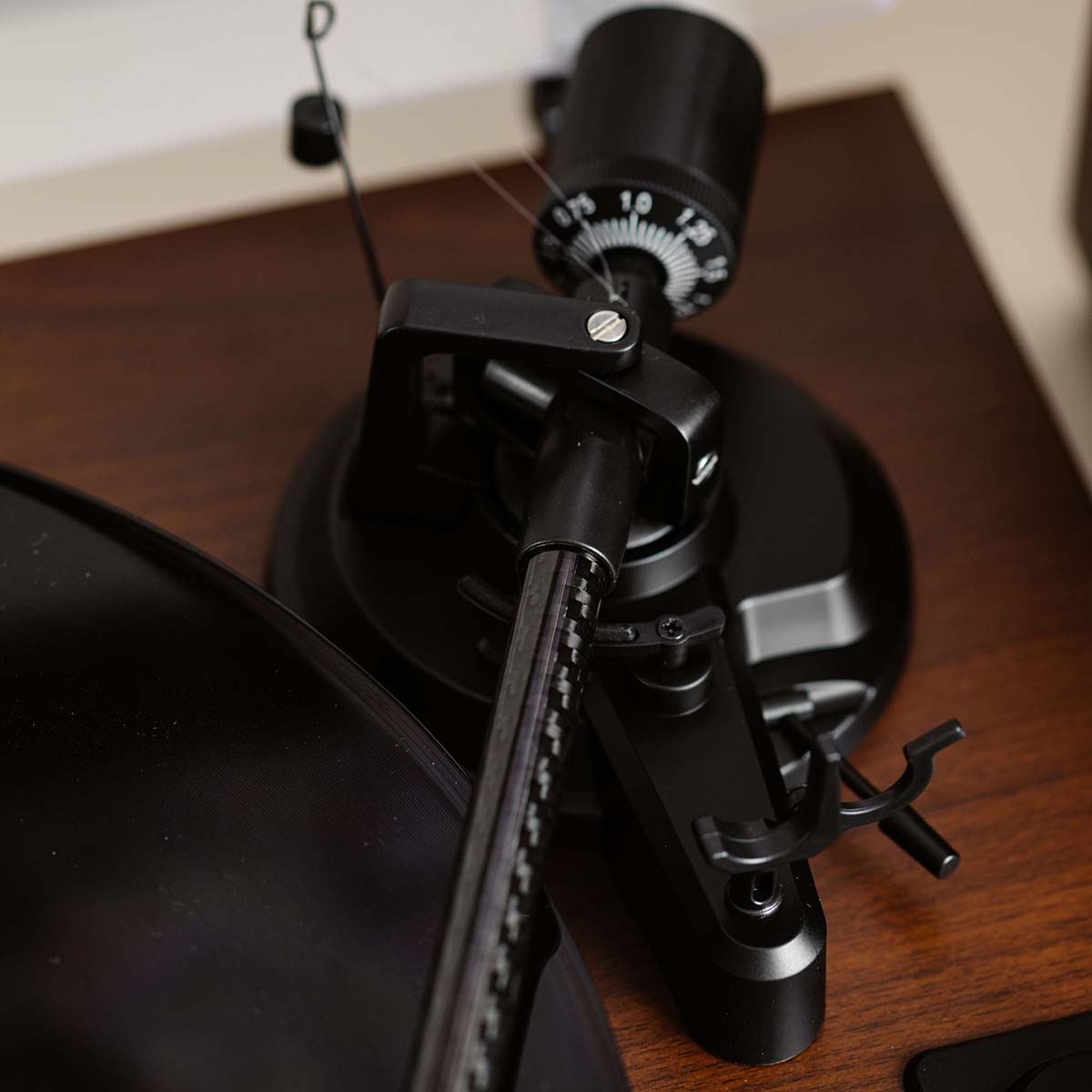 Lenco LS-600 Turntable w/ Built-In Amplifier, Bluetooth, and Speakers