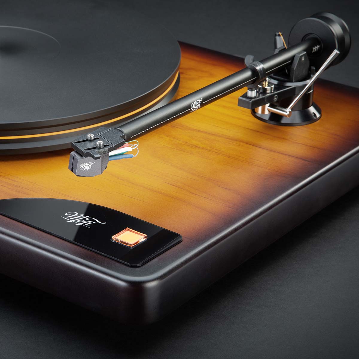 MoFi Electronics x Fender American Vintage Turntable