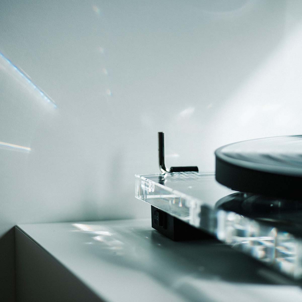 Pro-Ject XA B Balanced Acrylic Turntable