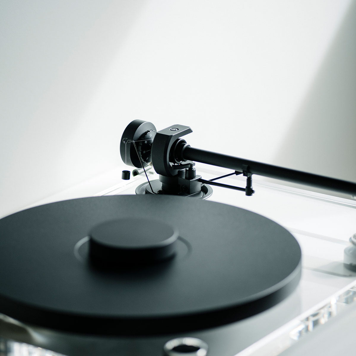 Pro-Ject XA B Balanced Acrylic Turntable