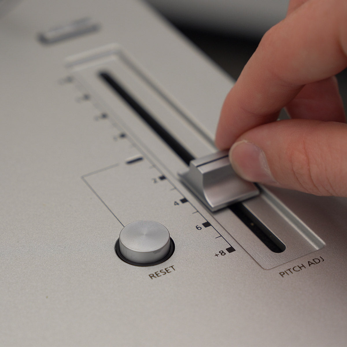 Technics SL-1200GR Single Rotor Coreless Turntable