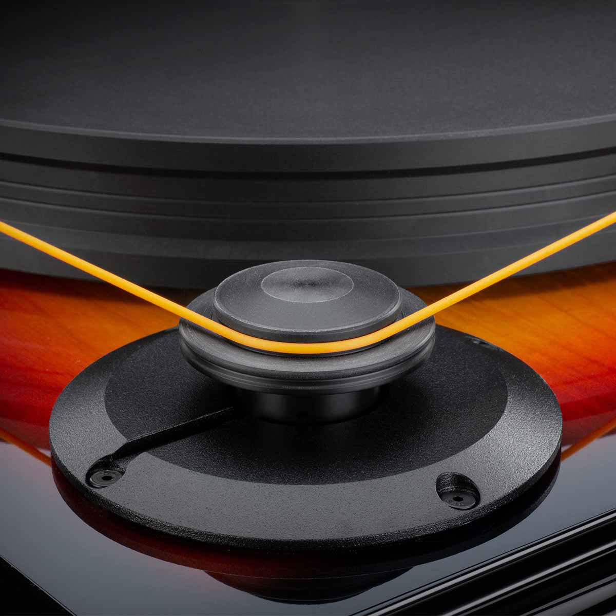 MoFi  x Fender PrecisionDeck Turntable