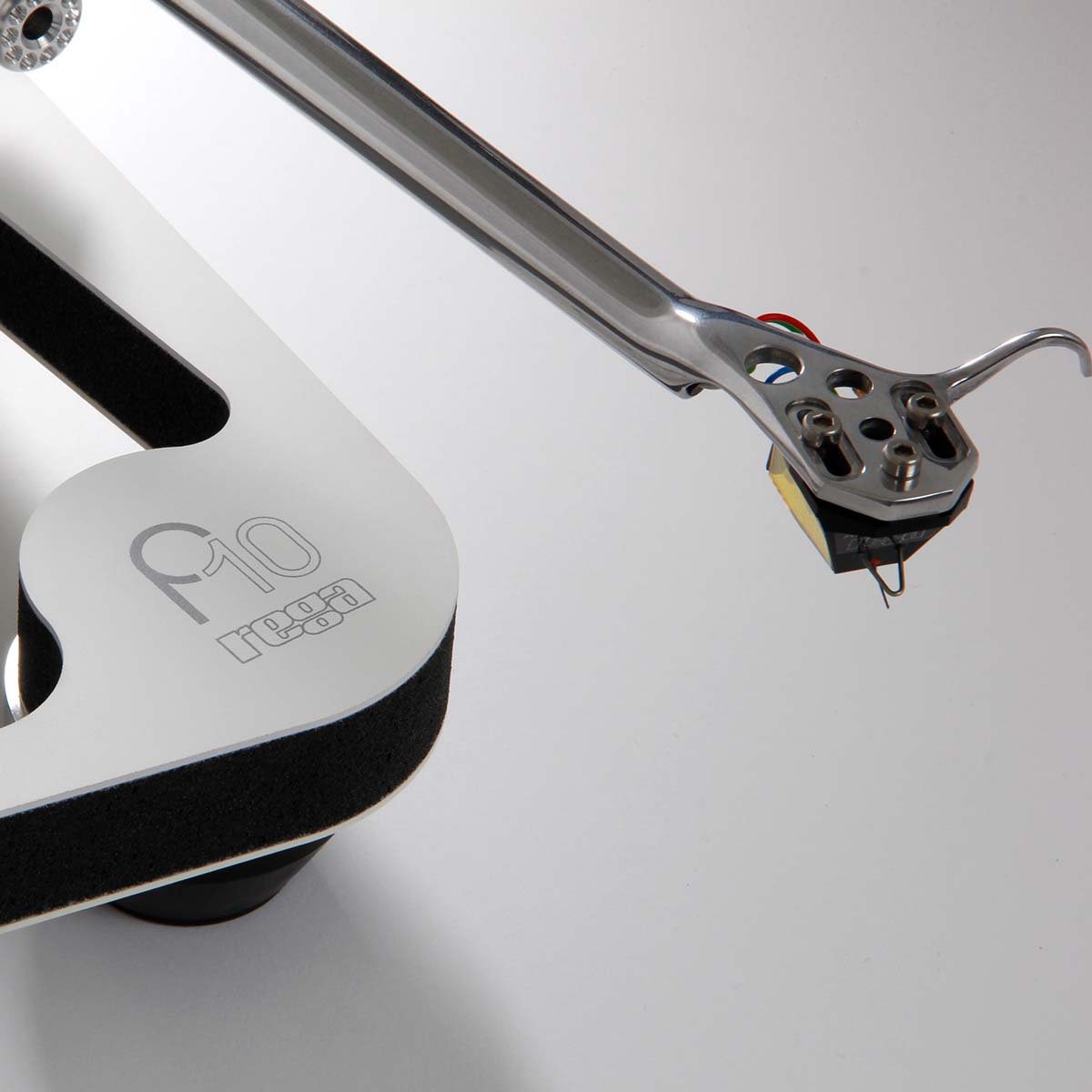 Rega Planar 10 Turntable