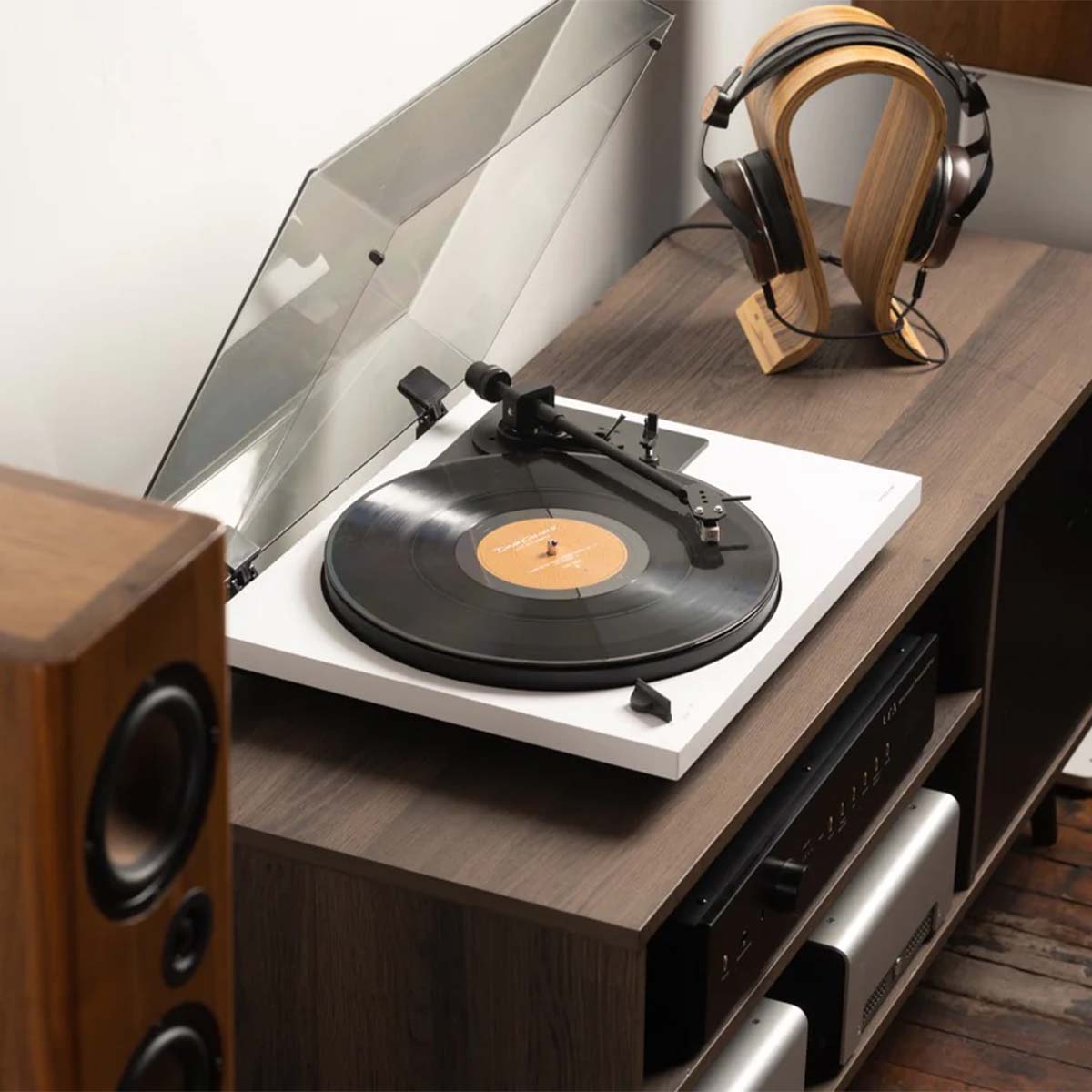 Andover Audio SpinDeck 2 Semi-Automatic Turntable